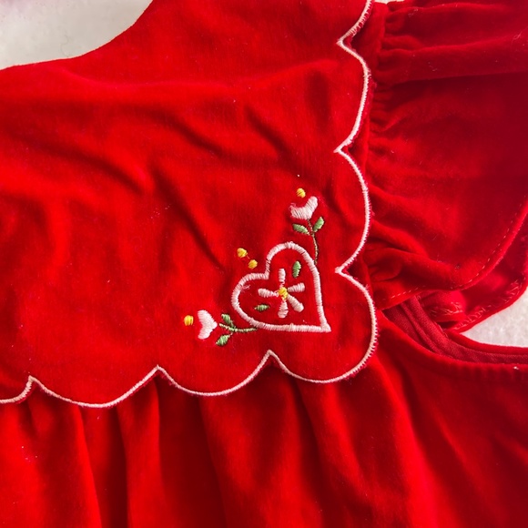 Vintage Tiny Tots Toddler Girl's Red Velour Embroidered Sweetheart Dress Size 2 - Picture 4 of 8